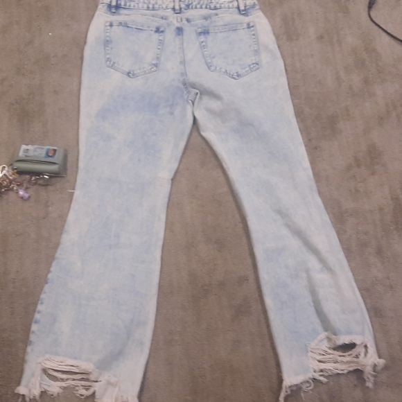 Almost famous - Picture 3 of 6